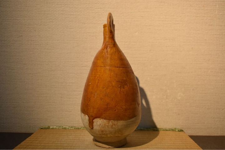 古玩陶瓷遼黃釉皮囊壺真品鑒賞圖