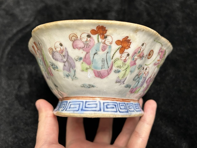 古玩陶瓷粉彩百子鬧春貢碗真品鑒賞圖