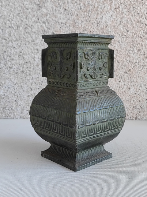 古玩銅器銅尊拍賣,當(dāng)前價(jià)格580元