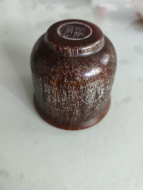 古玩陶瓷出口創(chuàng)匯期角杯真品鑒賞圖