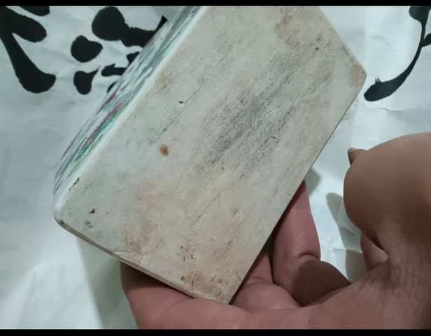 古玩陶瓷花蝶紋茶葉罐真品鑒賞圖