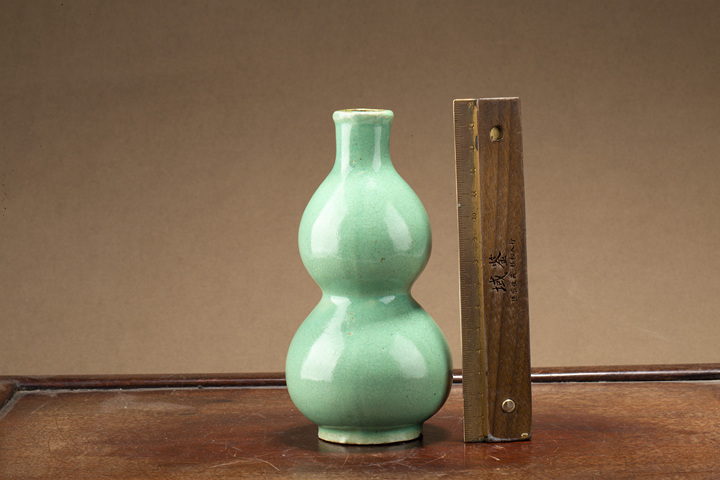 古玩陶瓷·綠哥釉葫蘆瓶
真品鑒賞圖