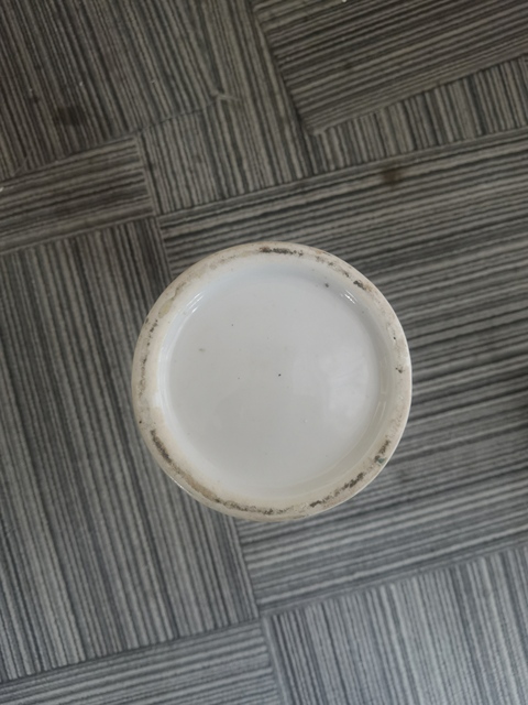古玩陶瓷仕女紋盤口瓶真品鑒賞圖