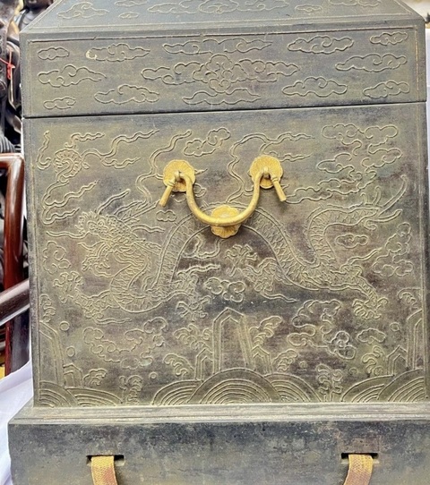 古玩雜項(xiàng)云龍紋木箱真品鑒賞圖