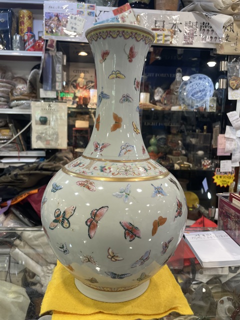 古玩陶瓷粉彩瓶真品鑒賞圖