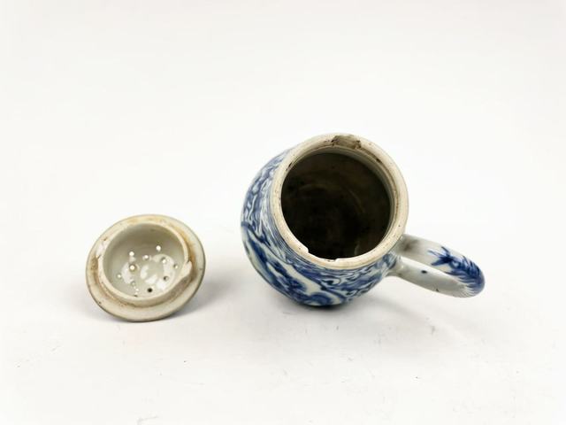 古玩陶瓷清康熙·青花山水人物執壺拍賣,當前價格332元