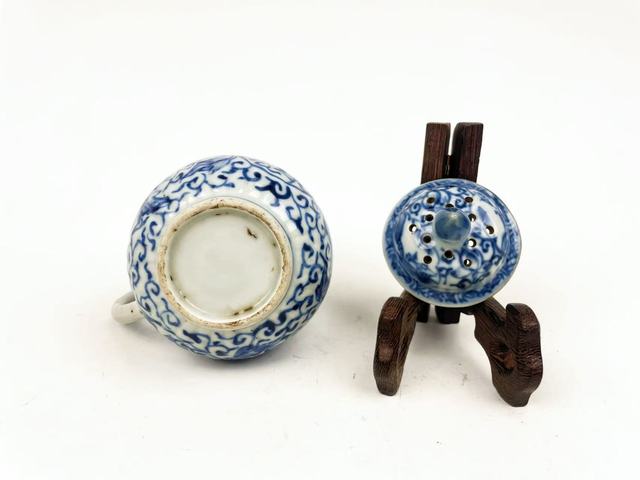 古玩陶瓷清康熙·青花山水人物執壺拍賣,當前價格332元