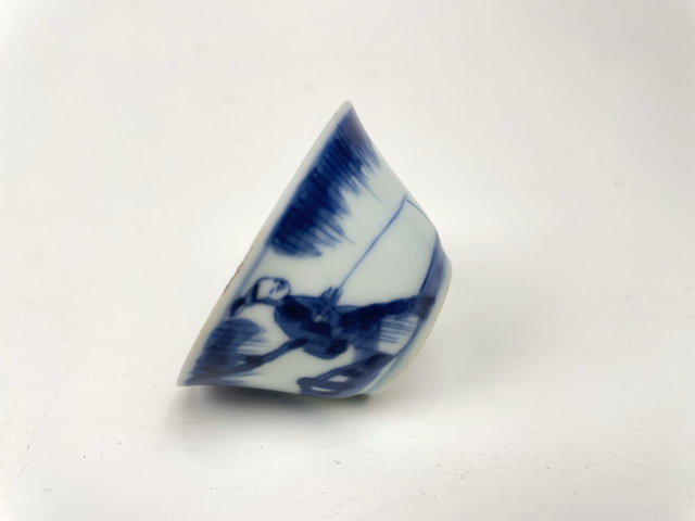 古玩陶瓷清康熙·青花仕女垂釣馬蹄杯拍賣，當前價格354元