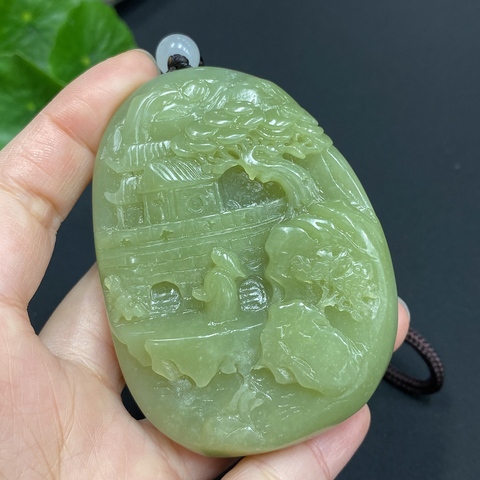古玩玉器和田玉山水雕刻把件(帶珠寶機(jī)構(gòu)鑒定證書)拍賣,當(dāng)前價(jià)格1200元
