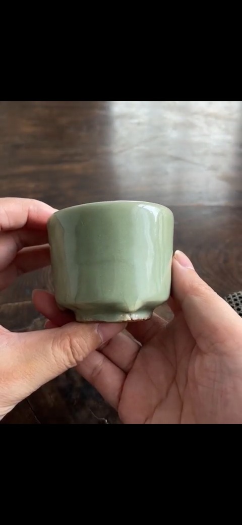 古玩陶瓷龍泉窯琴爐真品鑒賞圖
