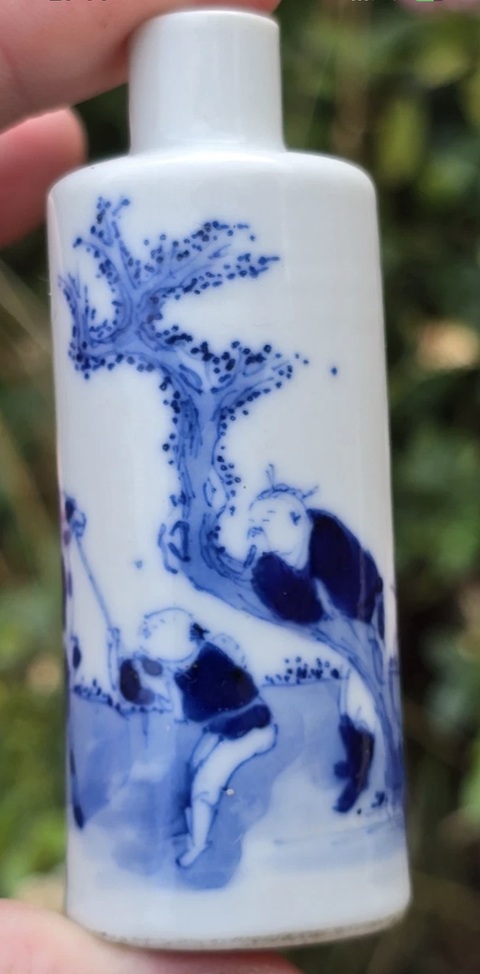古玩陶瓷青花鼻煙壺真品鑒賞圖