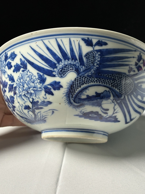 古玩陶瓷鳳穿牡丹紋青花碗真品鑒賞圖