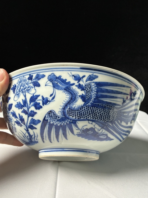 古玩陶瓷鳳穿牡丹紋青花碗真品鑒賞圖