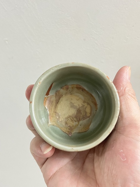 古玩陶瓷明代~龍泉青瓷三足爐拍賣,當前價格2988元