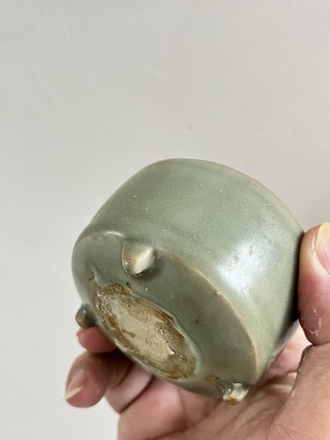 古玩陶瓷明代~龍泉青瓷三足爐拍賣,當前價格2988元