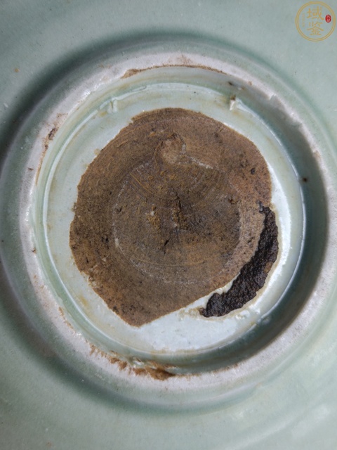 古玩陶瓷龍泉青瓷菱口盤真品鑒賞圖