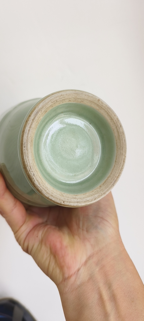 古玩陶瓷豆青釉瓶真品鑒賞圖