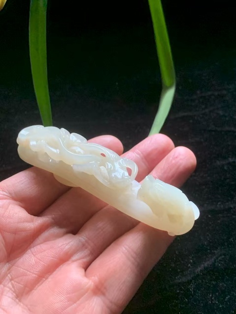 古玩玉器和田玉雕“蒼龍教子”帶鉤真品鑒賞圖