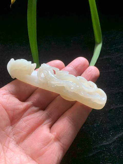 古玩玉器和田玉雕“蒼龍教子”帶鉤真品鑒賞圖