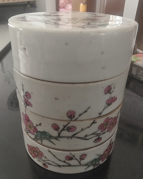 古玩陶瓷粉彩花鳥節(jié)盒真品鑒賞圖