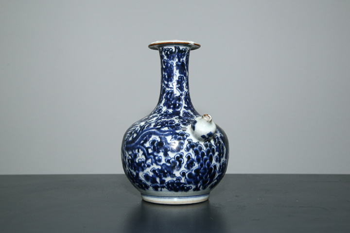 古玩陶瓷清康熙·青花鳳穿花軍持真品鑒賞圖