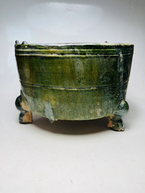 古玩陶瓷綠釉三足奩真品鑒賞圖