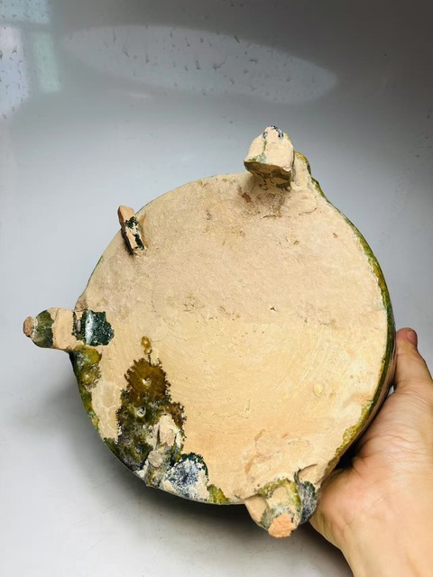 古玩陶瓷綠釉三足奩真品鑒賞圖