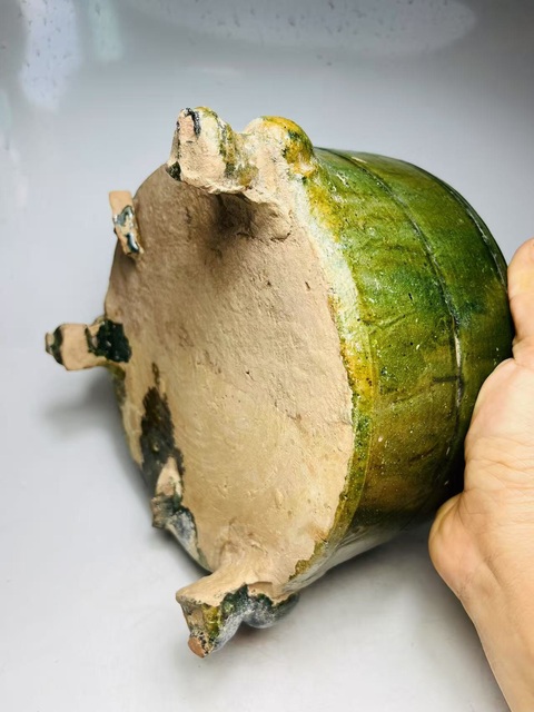 古玩陶瓷綠釉三足奩真品鑒賞圖