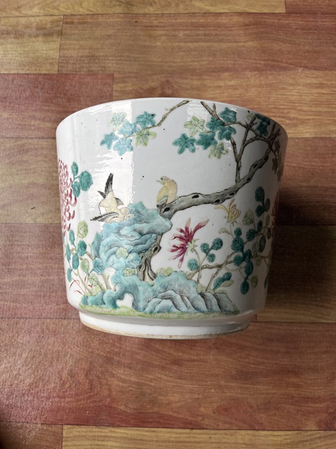 古玩陶瓷花鳥紋粉彩圈足筒式香爐(花盆)真品鑒賞圖