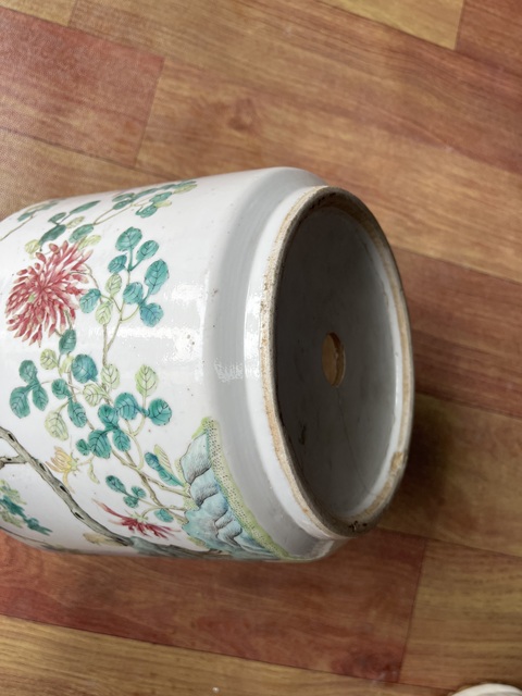 古玩陶瓷花鳥紋粉彩圈足筒式香爐(花盆)真品鑒賞圖
