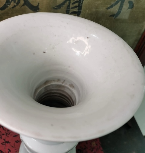 古玩陶瓷德化白瓷貼塑八仙人物花觚真品鑒賞圖