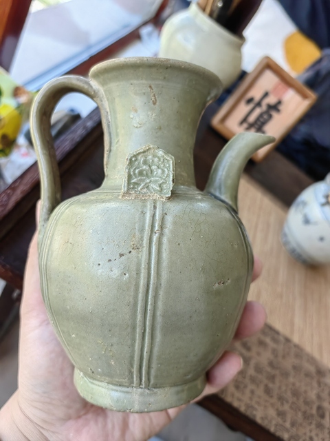 古玩陶瓷越窯青瓷執壺真品鑒賞圖