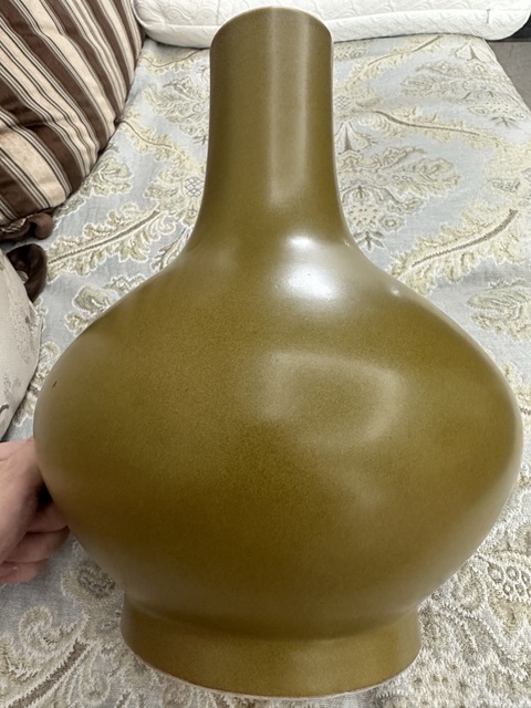 古玩陶瓷清光緒 茶葉末釉荸薺瓶真品鑒賞圖