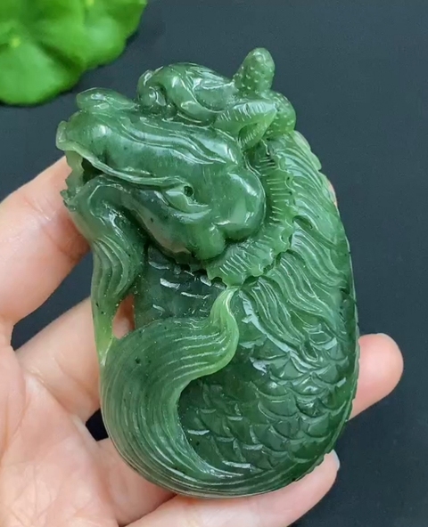 古玩玉器和田玉雕魚化龍把件(帶珠寶機構鑒定證書)拍賣,當前價格1500元