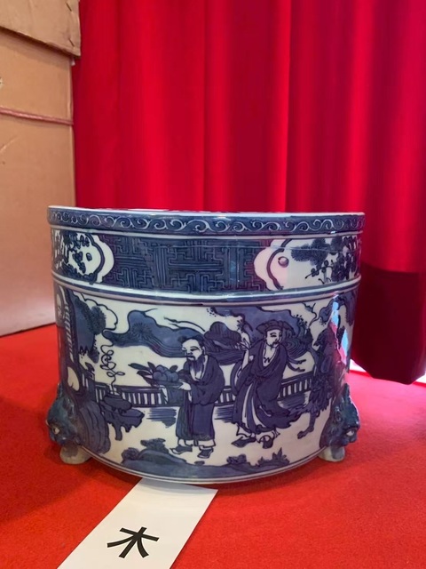 古玩陶瓷人物紋青花香爐真品鑒賞圖