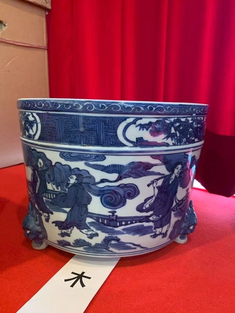 古玩陶瓷人物紋青花香爐真品鑒賞圖
