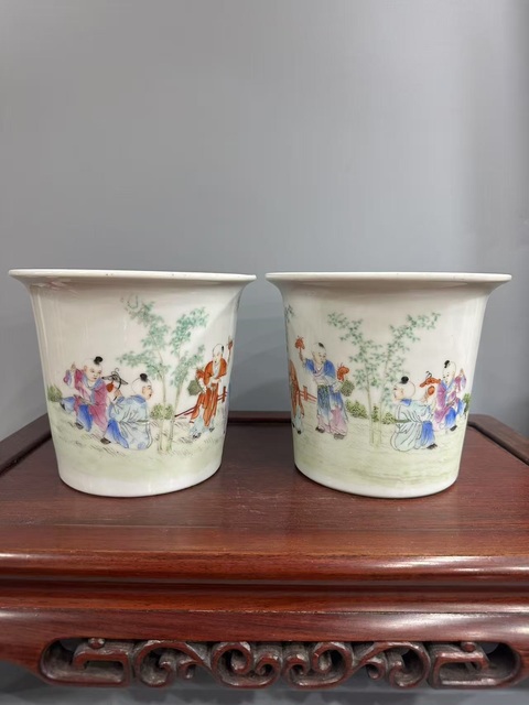 古玩陶瓷嬰戲紋粉彩花盆真品鑒賞圖