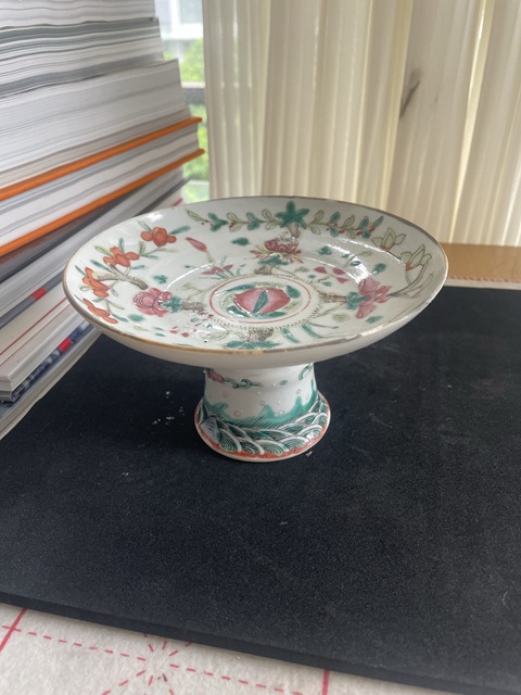 古玩陶瓷四季花卉紋粉彩高足盤真品鑒賞圖