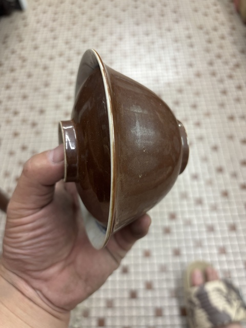 古玩陶瓷外紫金釉?xún)?nèi)青花魚(yú)藻紋蓋杯真品鑒賞圖