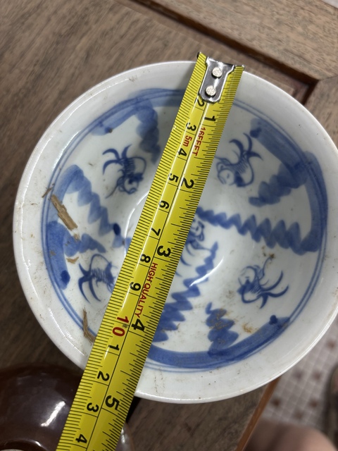 古玩陶瓷外紫金釉?xún)?nèi)青花魚(yú)藻紋蓋杯真品鑒賞圖