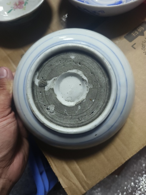 古玩陶瓷花蝶紋洗真品鑒賞圖