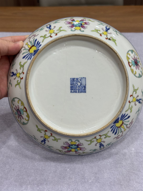 古玩陶瓷清乾隆 粉彩盤真品鑒賞圖