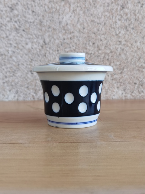 古玩陶瓷青花蓋杯拍賣，當(dāng)前價(jià)格220元