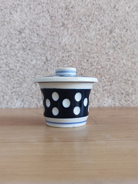 古玩陶瓷青花蓋杯拍賣，當(dāng)前價(jià)格220元