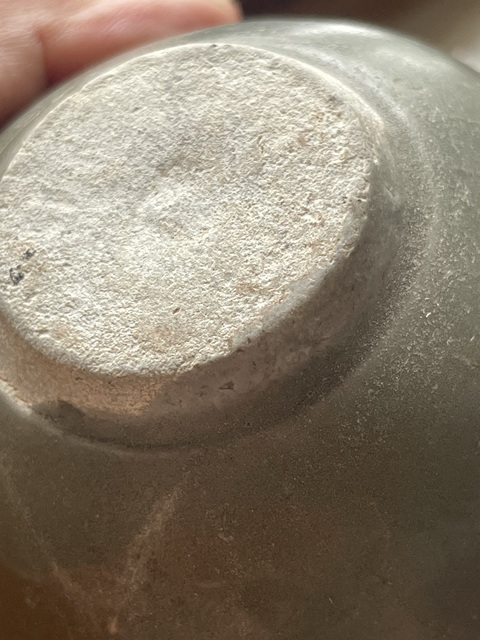 古玩陶瓷龍泉青瓷花卉紋水盂真品鑒賞圖