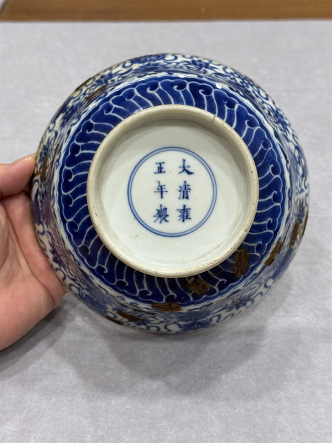 古玩陶瓷清雍正 青花蓮托八寶紋仙鶴折腰碗真品鑒賞圖