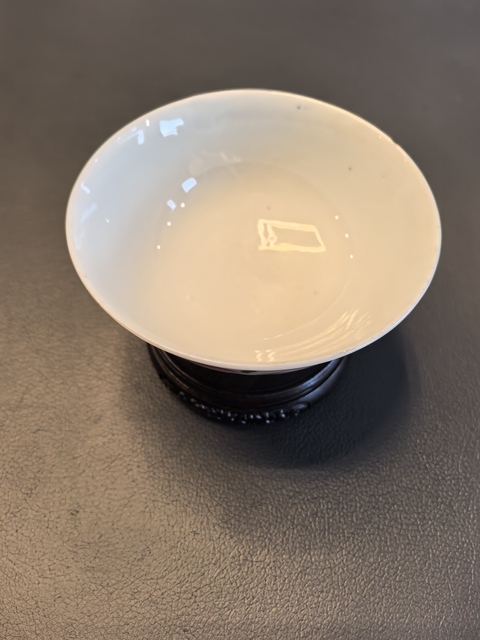 古玩陶瓷粉彩壽桃紋茶碗真品鑒賞圖