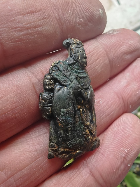 古玩銅器人物真品鑒賞圖