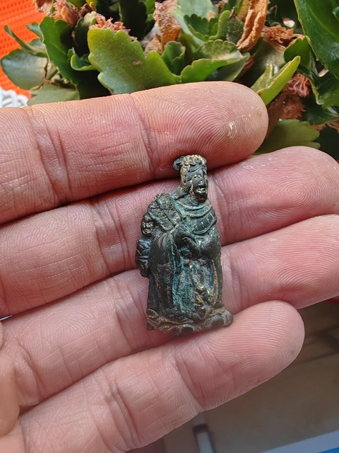 古玩銅器人物真品鑒賞圖