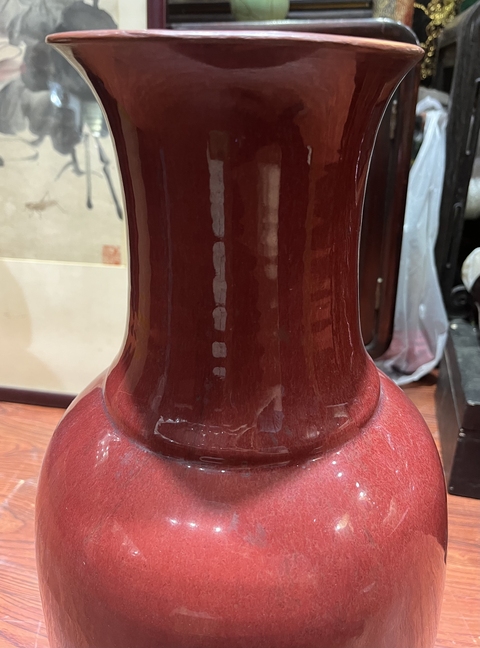古玩陶瓷紅釉瓶真品鑒賞圖
